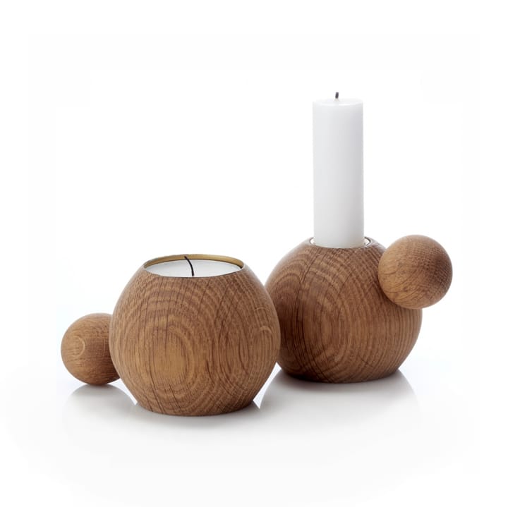 RoundNround candle sticks, oiled oak Applicata