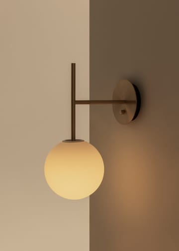 TR Bulb Suspended 壁灯 - 拉丝黄铜 - Audo Copenhagen