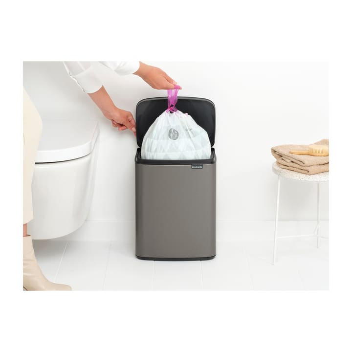 Bo 垃圾桶 12 L, Matte 黑色 Brabantia