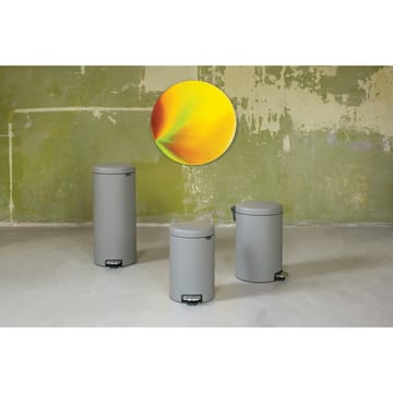 New Icon 脚踏式垃圾桶 12升 - Mineral concrete 灰色 - Brabantia