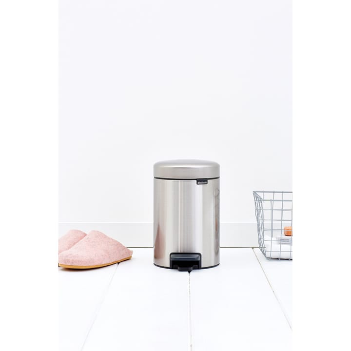 New Icon 脚踏式桶 3 liter - Matt steel fingerprint proof - Brabantia