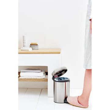 New Icon 脚踏式桶 3 liter - Matt steel fingerprint proof - Brabantia