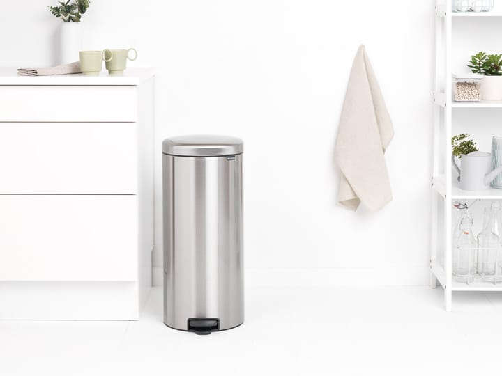 New Icon 脚踏式桶 30 liter - Matt steel fingerprint proof - Brabantia