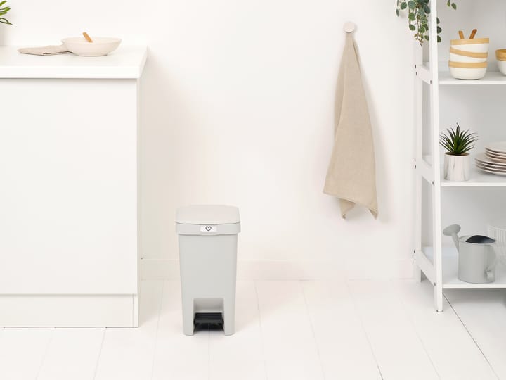 StepUp 脚踏式桶 10 L, Light grey Brabantia