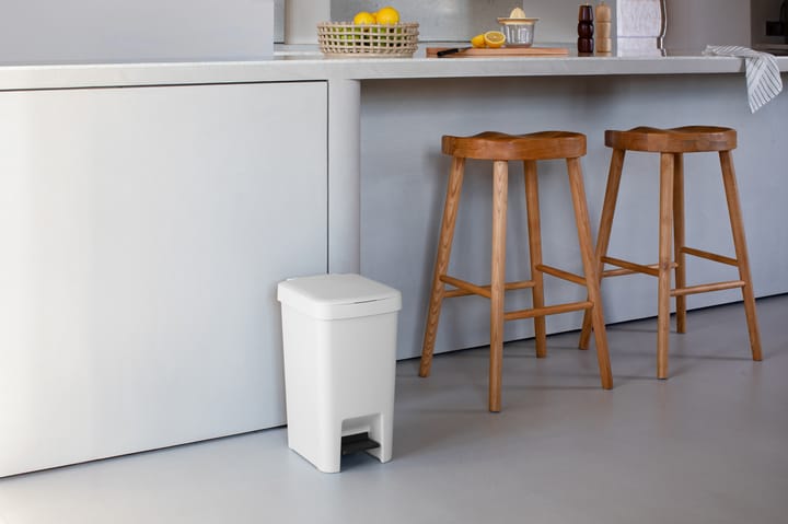 StepUp 脚踏式桶 16 L, Light grey Brabantia