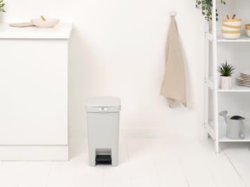 StepUp 脚踏式桶 16 L - Light grey - Brabantia