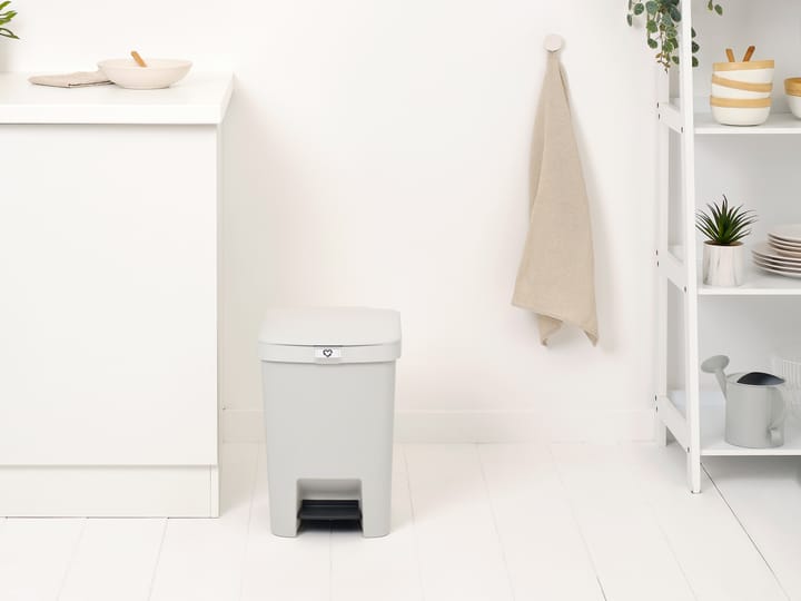 StepUp 脚踏式桶 25 L, Light grey Brabantia