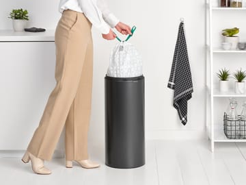 Touch Bin New 30 L - Confident 灰色 - Brabantia