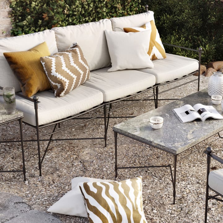 Zebra outdoor cushion, 50x50 - Shitake/off 白色 - Chhatwal & Jonsson