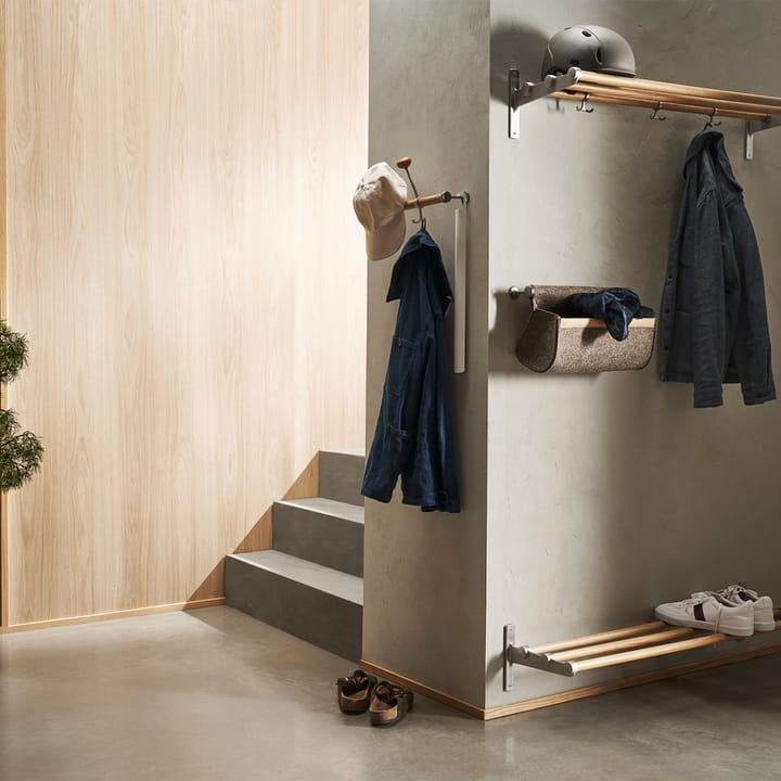 Nostalgi hat shelf/ shoe shelf - oak, aluminum - Essem Design