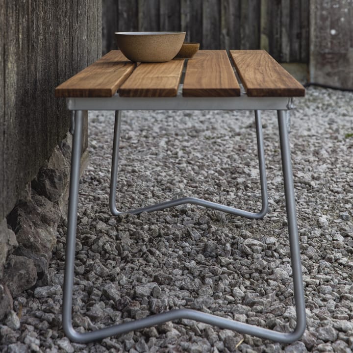 Bänk 8 长椅 - 白色 lacquer 自然木色-hot-dip galvanized steel stand - Grythyttan Stålmöbler