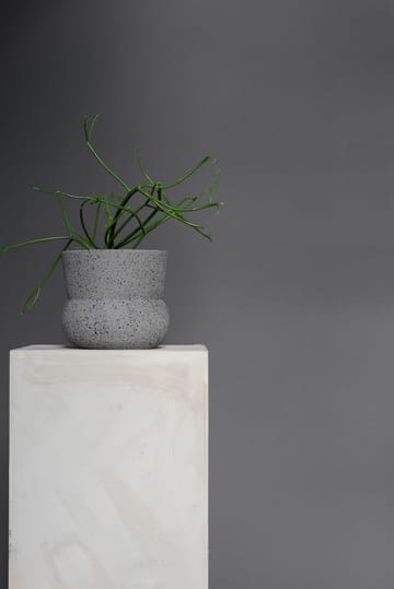 Stone flowerpot Ø17 cm - 灰色 - Mette Ditmer