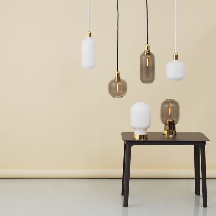 Amp 灯 小 - 白色-brass - Normann Copenhagen