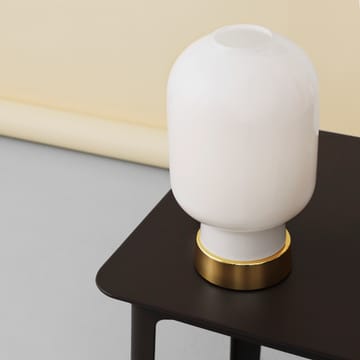 Amp 台灯 - 白色-brass - Normann Copenhagen