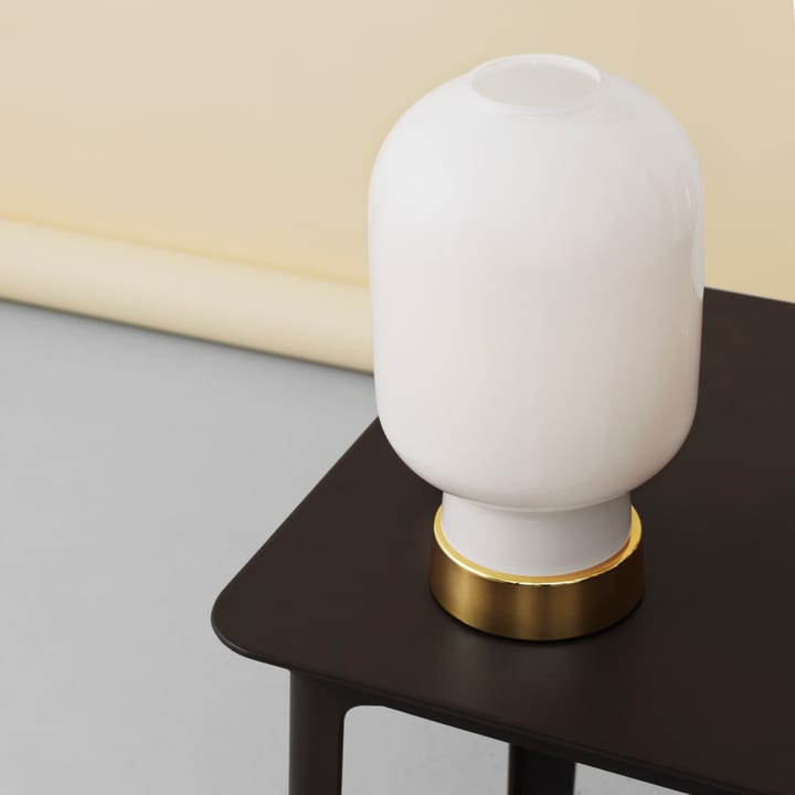 Amp 台灯 - 白色-brass - Normann Copenhagen