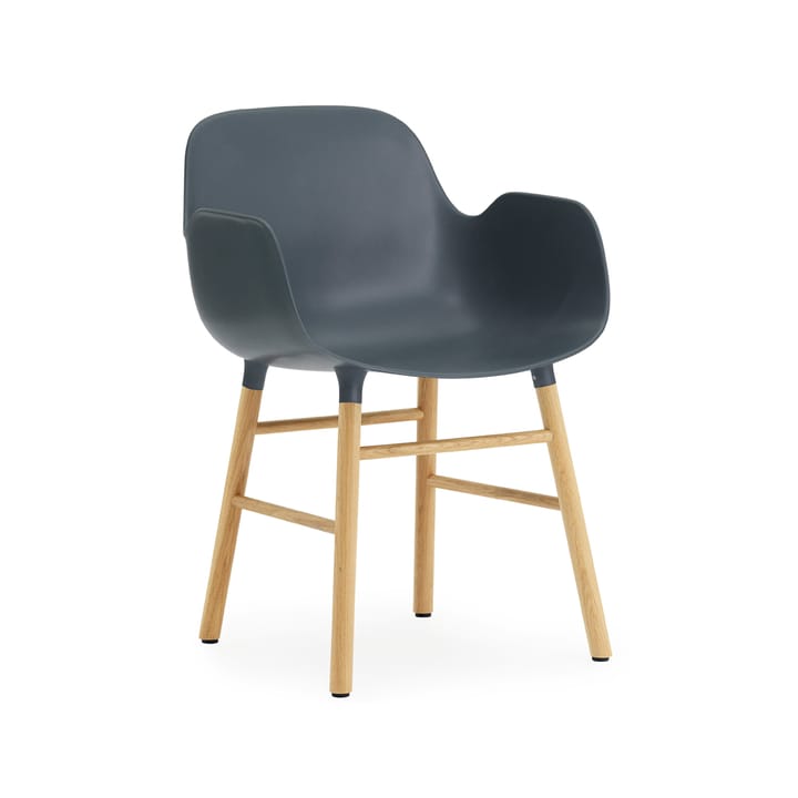 Form armchair - 蓝色, 自然木色 legs - Normann Copenhagen