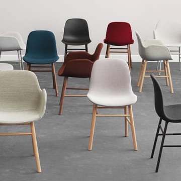 Form 椅子 - 红色, 自然木色 legs - Normann Copenhagen