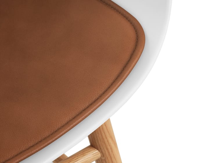 Form seat 靠枕|靠垫 in ultra leather - Brandy 41574 - Normann Copenhagen