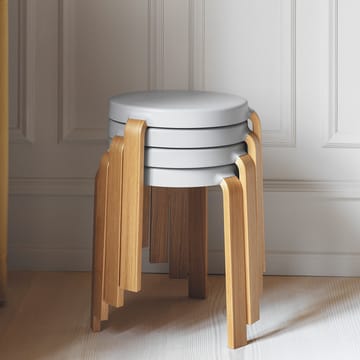 Tap stool 凳子 - 黑色, 黑色 oak legs - Normann Copenhagen