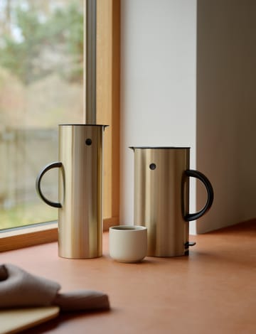 EM77 kettle (EU) 1.5 L - 拉丝黄铜 - Stelton